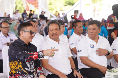 Pemprov Sulsel Dukung Gerakan Nasional Bersihkan Sampah Plastik di Laut dan Pesisir