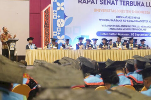 Andi Sudirman Sulaiman Hadir di Wisuda UKI Paulus, Tekankan Peran Pendidikan dalam Pembangunan