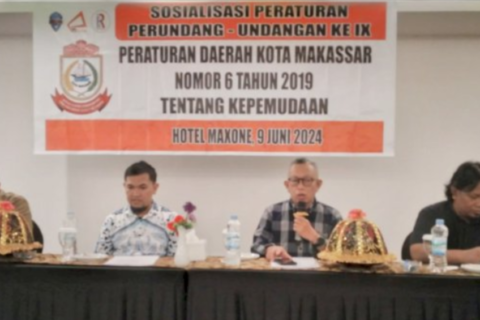 Azwar Dorong Pemuda Makassar Berperan dalam Pembangunan