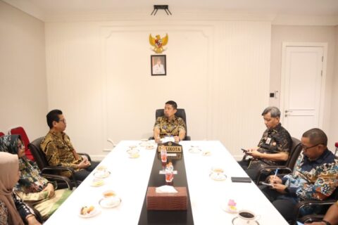 Pemkot Makassar dan UNM Bahas Pengembangan Pulau Lakkang sebagai Desa Binaan dan Destinasi Wisata