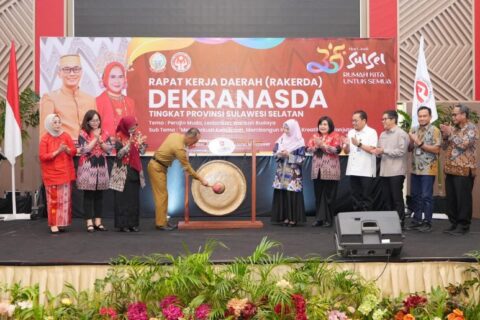 Pj Gubernur Sulsel Dorong Dekranasda Perkuat Branding Produk Khas untuk Kuasai Pasar Nasional