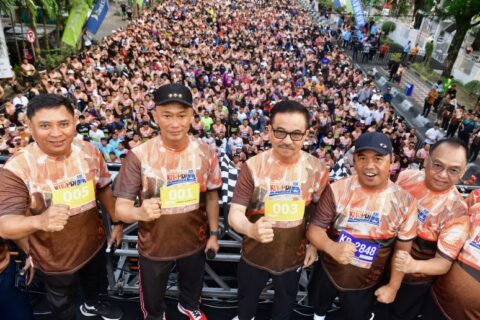 Prof Zudan Arif Lepas 6.400 Peserta Korpri Run 2024: Ajak Jaga Kesehatan dan Kerukunan di Sulsel