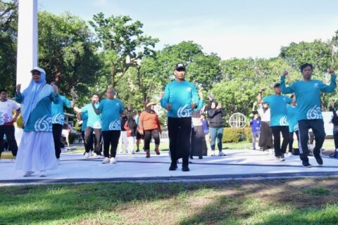 Pj Gubernur Sulsel Ajak Galakkan Pola Hidup Sehat dalam Peringatan Hari Kesehatan Nasional ke-60