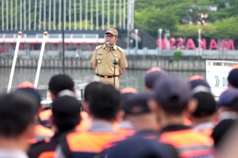 Pemkot Makassar Gelar Apel Kesiapsiagaan Hadapi Bencana Hidrometeorologi di Pantai Losari