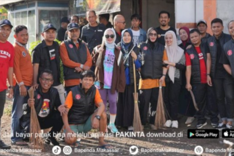 Pegawai Bapenda Makassar Gelar Sabtu Bersih, Wujud Kepedulian terhadap Kebersihan Kota