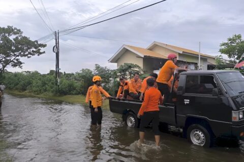 Banjir Mulai Terjang RS Faisal Makassar, Tim Evakuasi Dikerahkan untuk Lindungi Pasien ICU