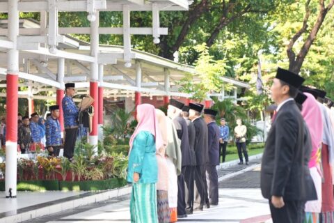 Pj Gubernur Sulsel Pimpin Upacara HUT ke-53 KORPRI, Anugerahkan Satyalancana Karya Satya