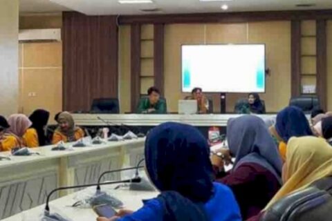 Sekretariat DPRD Makassar Gelar FGD yang Diikuti Mahasiswa dan Siswa SMK