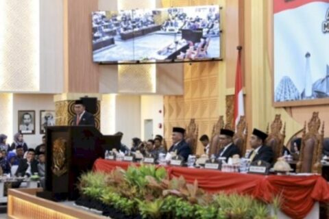 Sumpah Jabatan Anggota DPRD, Danny Pomanto Tekankan Kepentingan Publik dan Sukseskan Pilkada Serentak