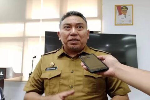 Pemprov Sulsel Intensif Tangani Pengungsi Banjir, Penjabat Gubernur Beri Bantuan Langsung