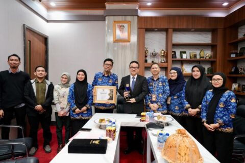 Pemprov Sulsel Raih Predikat Informatif Kedua Kalinya, Sekda Apresiasi Diskominfo dan PPID