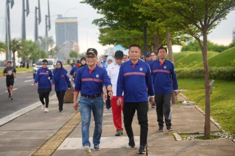 Jalan Sehat ASN Pemprov Sulsel: Merajut Silaturahmi dan Mendorong Gaya Hidup Sehat