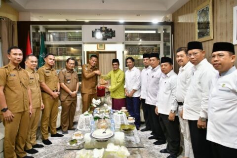 Pj Gubernur Sulsel Silaturahmi ke Ketua PWNU, Bahas Rencana Pembangunan Pesantren di Gowa