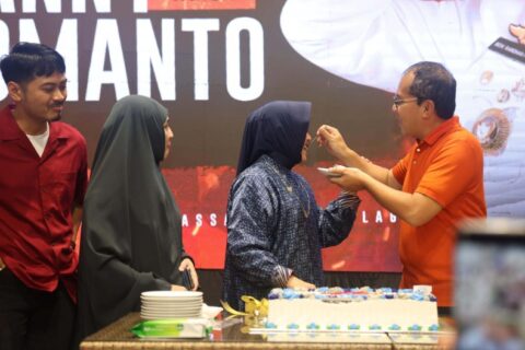 Ulang Tahun ke-61, Danny Pomanto Rayakan dengan Sederhana Bersama Keluarga dan Sahabat
