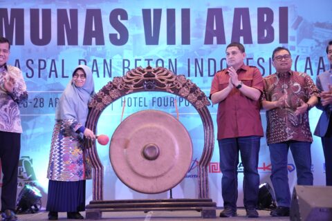 Wali Kota Munafri Dorong Asosiasi Aspal dan Beton Terlibat Benahi Insfrastruktur di Makassar