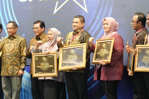 Pemkot Makassar Raih Penghargaan di SPM Awards 2025 dari Kemendagri