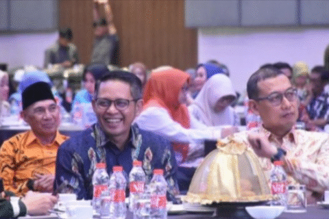 Ketua DPRD Makassar Tekankan Pentingnya Konektor Transisi di Pemerintahan