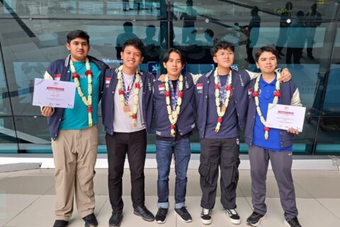 Siswa Indonesia Sabet 3 Perunggu dan 2 Honorable Mention di Olimpiade Fisika Internasional Prancis