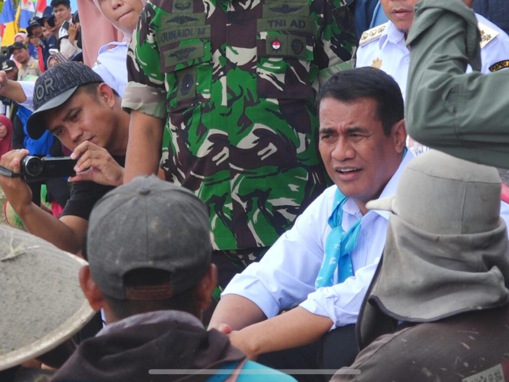 Berpihak ke Petani dan Rakyat, Mentan Amran Tegas Lawan Mafia Pangan