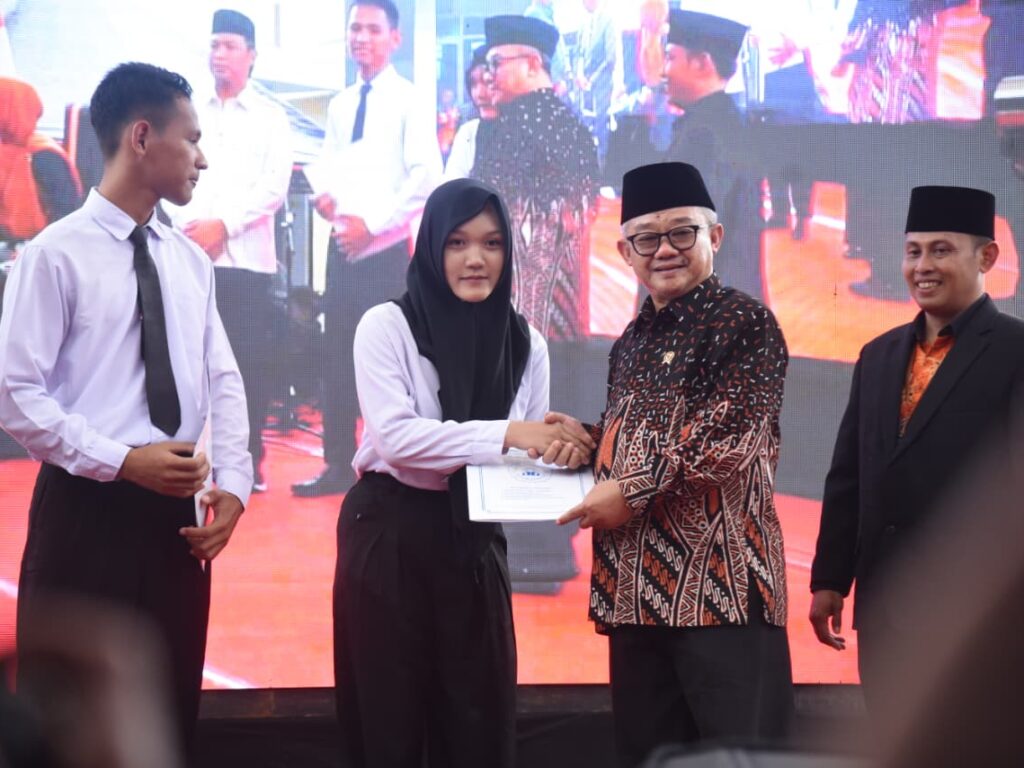 Pendidikan Vokasi Indonesia Makin Diakui, Ratusan Siswa SMK Magang ke Luar Negeri