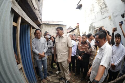 Wali Kota-Wawali, Mendagri dan Menteri PKP Tinjau Pemukiman Kumuh di Pampang