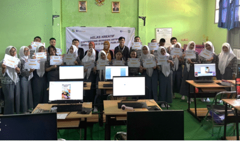 Kampus Polimedia bersama SMAN 3 Makassar Gelar Kelas Kreatif