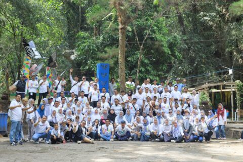 Dua Dekade Berlalu, Alumni SMUN 6 Makassar 2002 Kembali Menyatu di Bantimurung