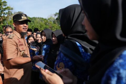Gubernur Sulsel Perintahkan BKD Fasilitasi Dua ASN Asal Lutra