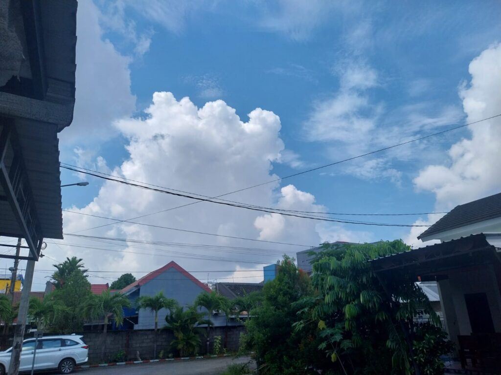 Cuaca Makassar: BMKG Prediksi Langit Berawan Sepanjang Hari, Suhu Maksimum Capai 30°C