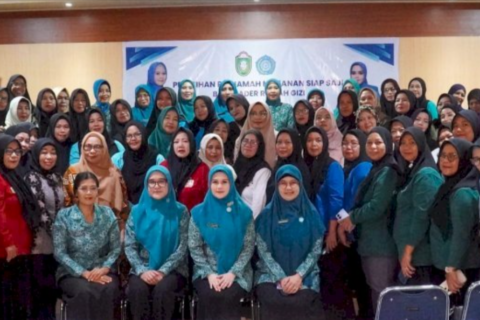66 Kader Rumah Gizi Parepare Ikuti Pelatihan Penyajian Makanan Sehat dan Aman