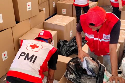 PMI Kirim Puluhan Alat Berat dan Ribuan Ton Barang di Kapal Kemanusiaan Gelombang Kedua ke Aceh dan Sumatera Utara