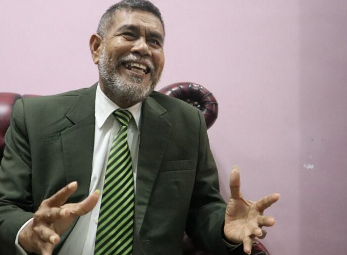 Guru Besar Unhas Prof Dr Armin Arsyad
