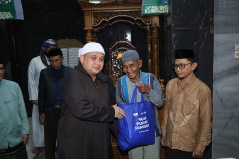 Subuh Bersama Warga di Masjid Darun Naim, Munafri Serukan Ramadan Bersih, Tertib, dan Khusyuk