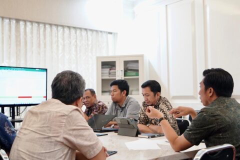Kadis DBMBK Hadiri Rapat Pembahasan Preservasi Jalan Multi Years Contrak Paket 6