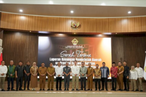 Wali Kota Tasming Hamid Serahkan LKPD Unaudited 2025, Tegaskan Komitmen Transparansi Keuangan