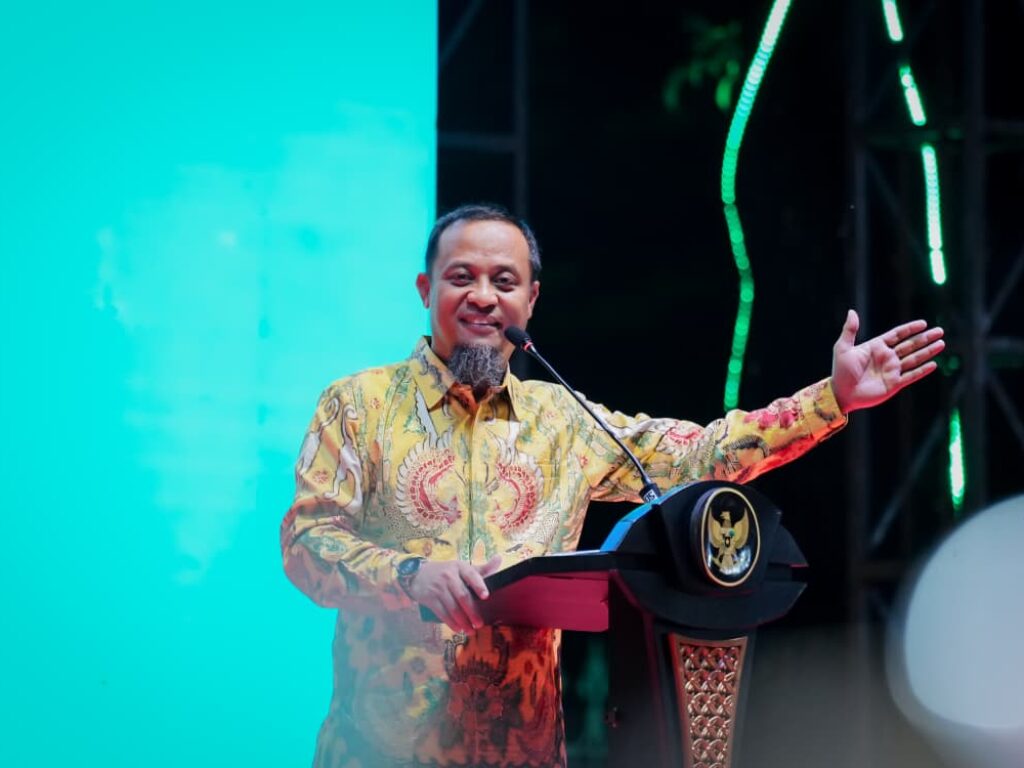 Gubernur Sulsel Andi Sudirman Sulaiman saat silaturahmi dengan Forkopimda dan kepala desa di Rujab Gubernur Makassar