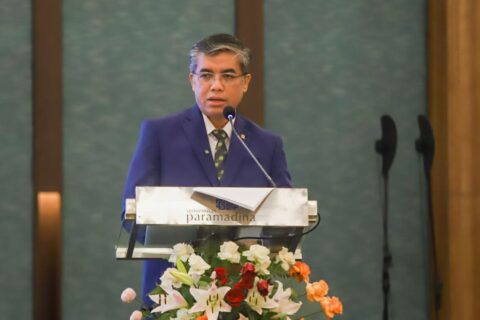 Menaker Yassierli Dorong Lulusan Kampus Terapkan Triple Readiness Hadapi Era AI