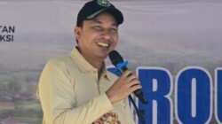 Prosesi groundbreaking pembangunan jalan Sabbang-Tallang-Sae di Kecamatan Rongkong Luwu Utara