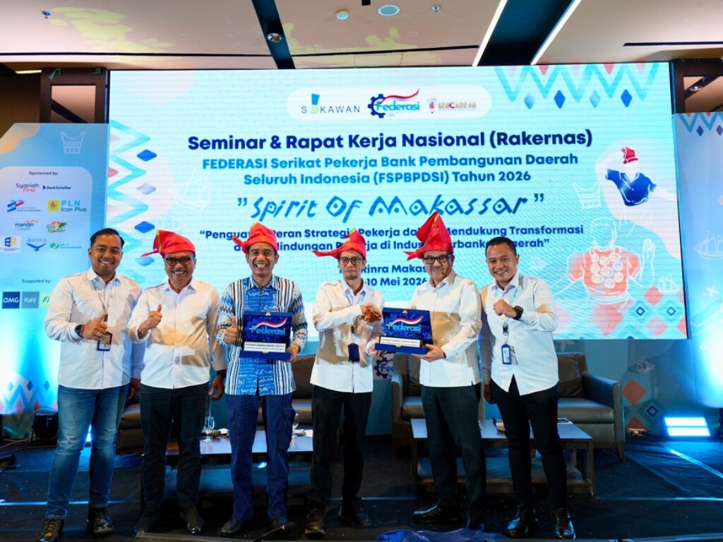 Sekda Sulsel Jufri Rahman menghadiri Rakernas FSP BPD SI di Hotel The Rinra Makassar, Sabtu 9 Mei 2026.