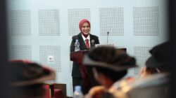 Sri Asmidar Asmidin Angkat Isu Ekonomi Kreatif Berbasis Budaya Lokal dalam Ujian Doktor Unhas