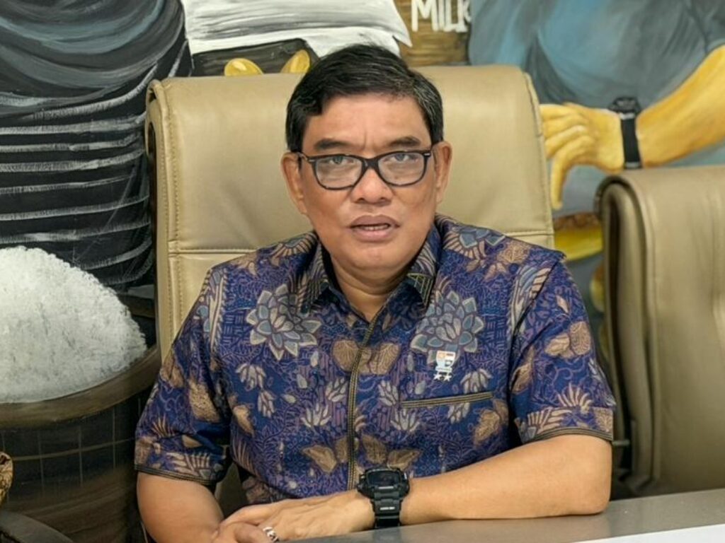 Ketua Umum Dewan Pengurus Pusat Asosiasi Pengusaha dan Pengelola Dapur Makan Bergizi Gratis Indonesia (DPP APPMBGI), Dr. Ir. Abdul Rivai Ras
