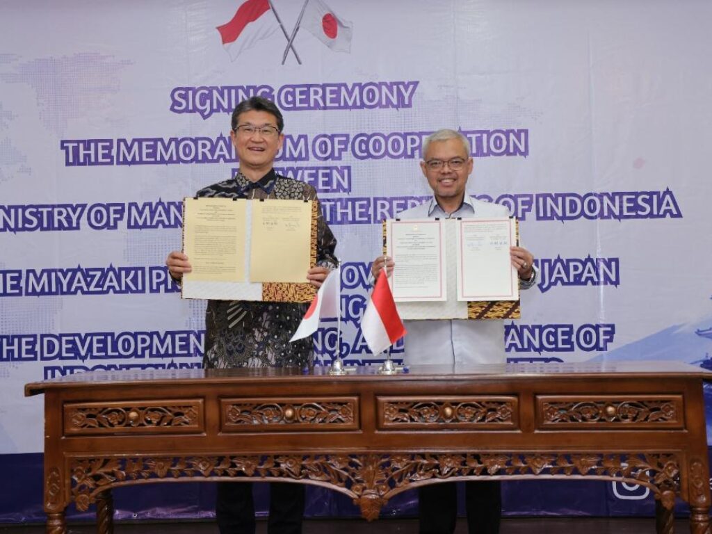 Penandatanganan kerja sama Kemnaker dan Prefektur Miyazaki terkait program magang teknis Indonesia ke Jepang.
