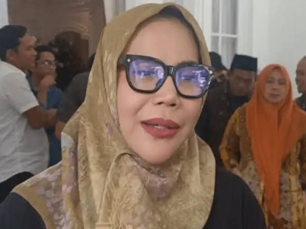 Kadinkes Sulsel Evi Mustikawati Arifin memberikan klarifikasi terkait isu rangkap jabatan di Makassar