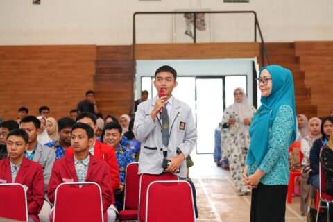 Program SEHATI Hadir di SMA 17 Makassar, Perkuat Deteksi Dini Risiko Remaja