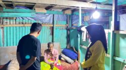 Camat Panakkukang Tinjau Langsung Lansia di Sudut Permukiman, Bantuan Disalurkan