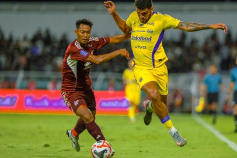 Persib Bandung Menang Dramatis di Parepare, PSM Makassar Kalah Tipis 1-2