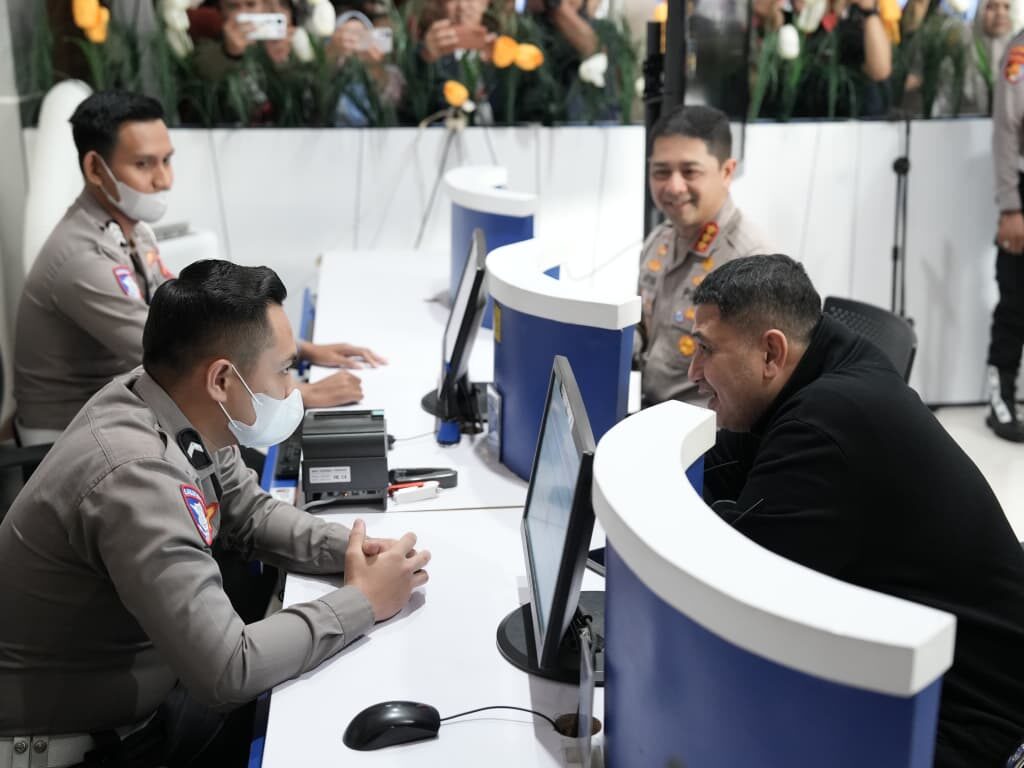 SIM C1 Hadir di Makassar, Wali Kota Appi Langsung Coba Lintasan Uji Berkendara