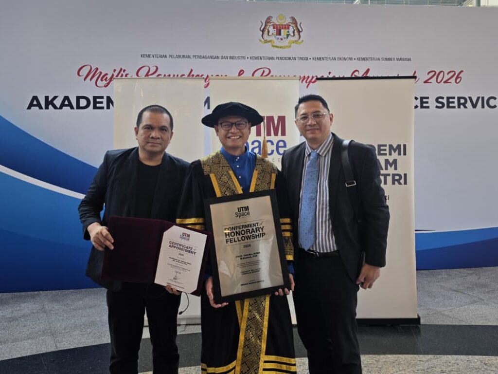 Kepala BPOM RI Taruna Ikrar menerima gelar Adjunct Professor di Malaysia