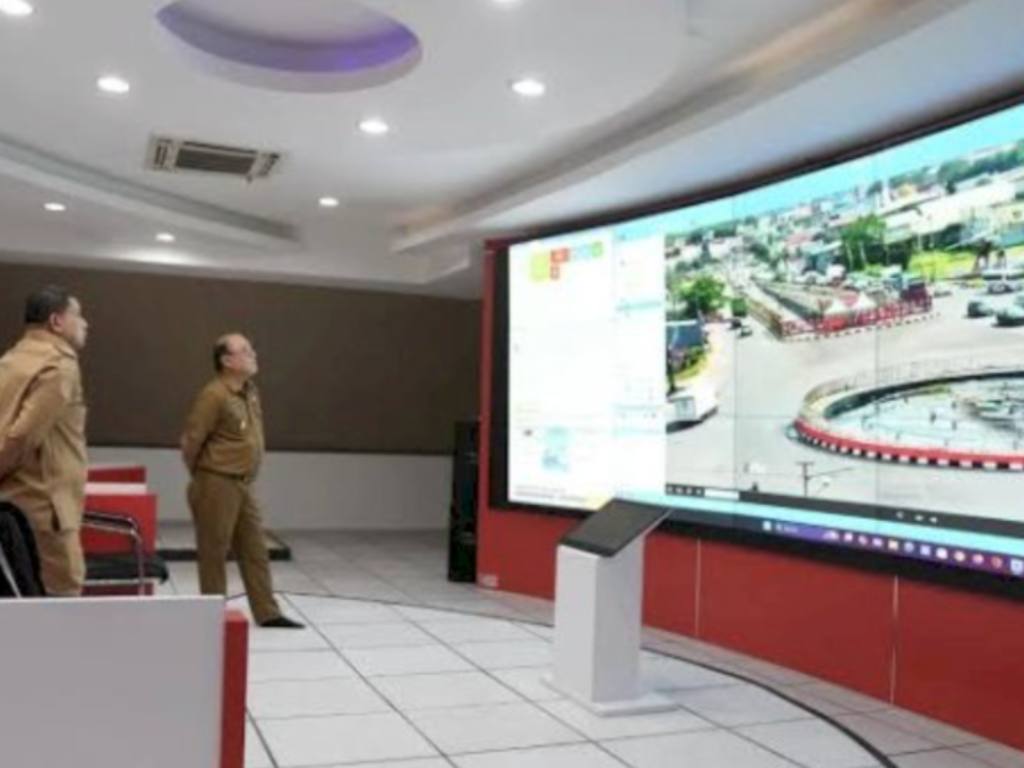 Bapenda Kota Makassar menghadiri sosialisasi perubahan mekanisme penanganan aduan masyarakat dan peluncuran fitur baru aplikasi Lontara+ di War Room Diskominfo MGC Makassar, Kamis (4/6/2026).