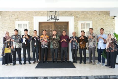 BPS Mulai Pendataan Door to Door, Wali Kota Makassar Jadi Responden Pertama